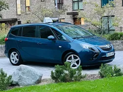 Blue Used 2015 Vauxhall Zafira MPV | £4,599 (Good price)