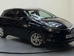 Used 2017 Toyota Auris Hybrid Business Edition | £10,495 (Fair price)