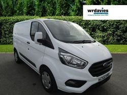 White Used 2022 Ford Transit Custom Trend Van | £15,980 (Fair price)