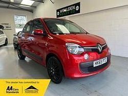 Red Used 2015 Renault Twingo Play Hatchback | £3,034 (Fair price)