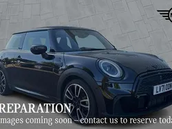 Black Used 2021 Mini Cooper Hatch Hatchback | £20,627 (Expensive)