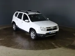 White Used 2013 Dacia Duster Lauréate SUV | £4,495 (Fair price)