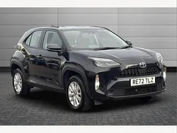 Black Used 2022 Toyota Yaris Cross SUV | £19,201 (Good price)