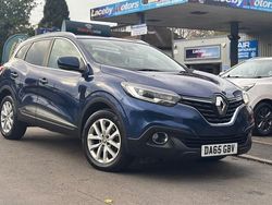 Blue Used 2016 Renault Kadjar Dynamique SUV | £5,995 (Fair price)