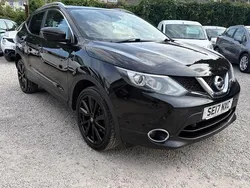 Black Used 2017 Nissan Qashqai Tekna SUV | £6,395 (Fair price)