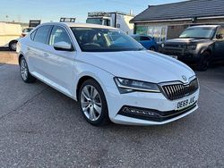 White Used 2019 Skoda Superb SE L Hatchback | £10,995 (Fair price)