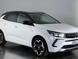 White Used 2024 Vauxhall Grandland X Ultimate SUV | £19,400 (Good price)