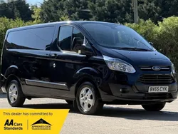 Black Used 2015 Ford Transit Custom Limited | £9,990 (Fair price)