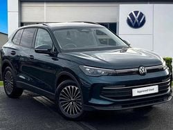 Blue Used 2025 VW Tiguan Match SUV | £29,590 (Fair price)