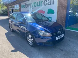 Blue Used 2009 VW Golf VI SE Hatchback | £2,499 (A bit pricey)