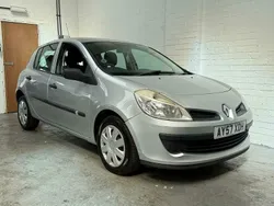 Silver Used 2007 Renault Clio II Expression Hatchback | £2,400 (Fair price)