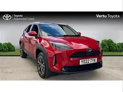 Red Used 2022 Toyota Yaris Cross SUV | £21,895 (A bit pricey)