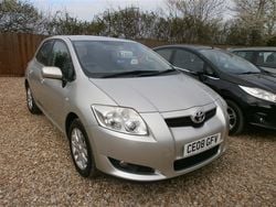 Silver Used 2008 Toyota Auris Hatchback | £2,995 (Expensive)