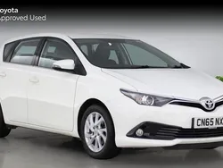 White Used 2015 Toyota Auris Hatchback | £6,000 (Good price)