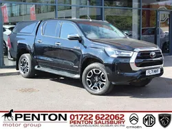 Black Used 2021 Toyota HiLux Pickup | £29,990 (Fair price)