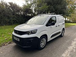 White Used 2021 Peugeot Partner Van | £9,950 (Fair price)