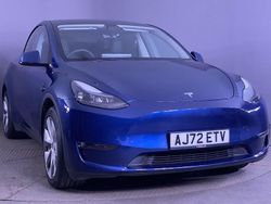 Blue Used 2022 Tesla Model Y Long Range AWD SUV | £25,499 (Fair price)