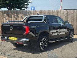 Black Used 2024 VW Amarok Style Pickup | £38,758 (Fair price)