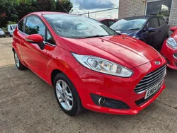 Red Used 2015 Ford Fiesta Zetec Hatchback | £3,995 (Fair price)