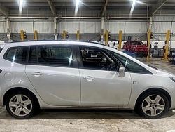 Silver Used 2015 Vauxhall Zafira MPV | £5,000 (Fair price)