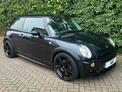 Black Used 2006 Mini Cooper Hatch Hatchback | £5,999