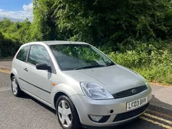 Silver Used 2003 Ford Fiesta Zetec Hatchback | £995 (Good price)