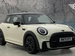 White Used 2021 Mini Cooper Hatch Hatchback | £18,290 (A bit pricey)