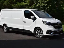 White Used 2022 Renault Trafic Van | £10,989 (Good price)
