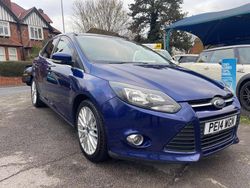 Blue Used 2014 Ford Focus Zetec Hatchback | £3,995 (Fair price)