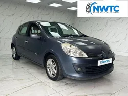 Blue Used 2006 Renault Clio II Privilege Hatchback | £1,195 (Good price)