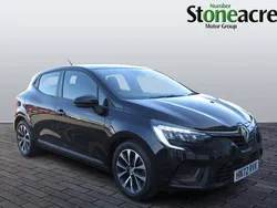 Used 2022 Renault Clio V Evolution Hatchback | £11,800 (Good price)