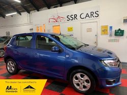 Blue Used 2015 Dacia Sandero Lauréate Hatchback | £3,990 (Good price)