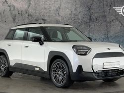 White New 2025 Mini Aceman SUV | £26,990 (Super price)