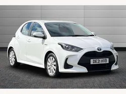 White Used 2021 Toyota Yaris Hybrid Hatchback | £13,895 (Fair price)