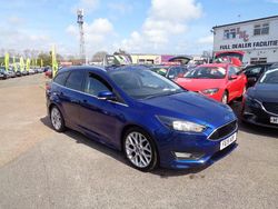 Blue Used 2015 Ford Focus Zetec Estate | £6,495