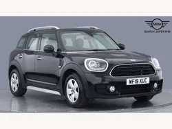 Black Used 2019 Mini Cooper Countryman Classic SUV | £16,290 (Fair price)