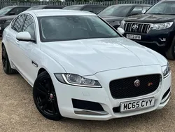 White Used 2016 Jaguar XF Prestige Sedan | £5,490 (Fair price)