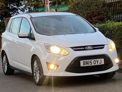 White Used 2015 Ford Grand C-Max Titanium MPV | £2,999 (Fair price)