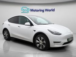 White Used 2022 Tesla Model Y Long Range AWD SUV | £24,600 (Fair price)