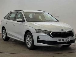 Moon white metallic New 2025 Skoda Octavia SE Technology Estate | £24,500 (Good price)