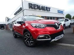 Red Used 2016 Renault Captur Signature SUV | £5,995 (Fair price)