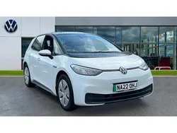 Glacier white metallic black Used 2022 VW ID.3 Pro Hatchback | £14,895 (Fair price)