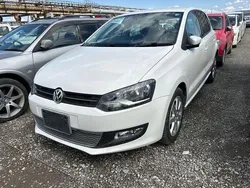 White Used 2010 VW Polo Highline Hatchback | £8,995 (Expensive)