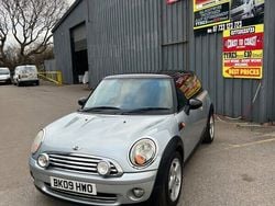 Silver Used 2009 Mini Cooper Hatch Hatchback | £3,595 (Good price)