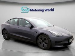 Used 2021 Tesla Model 3 Standard Range Plus Sedan | £15,600 (Fair price)