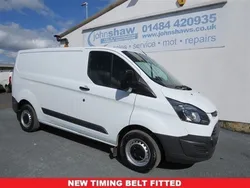 White Used 2017 Ford Transit Custom Van | £13,194 (Expensive)