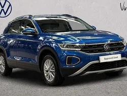 Used 2025 VW T-Roc Life SUV | £22,834 (Fair price)