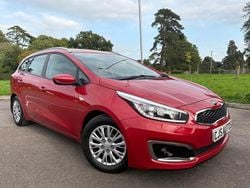 Red Used 2018 Kia Ceed Estate | £8,993 (Fair price)
