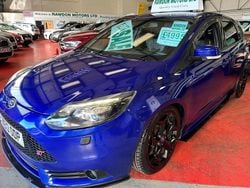 Blue Used 2013 Ford Focus ST Hatchback | £4,995 (Good price)