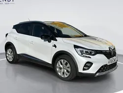 White/black Used 2020 Renault Captur Iconic SUV | £10,899 (Fair price)